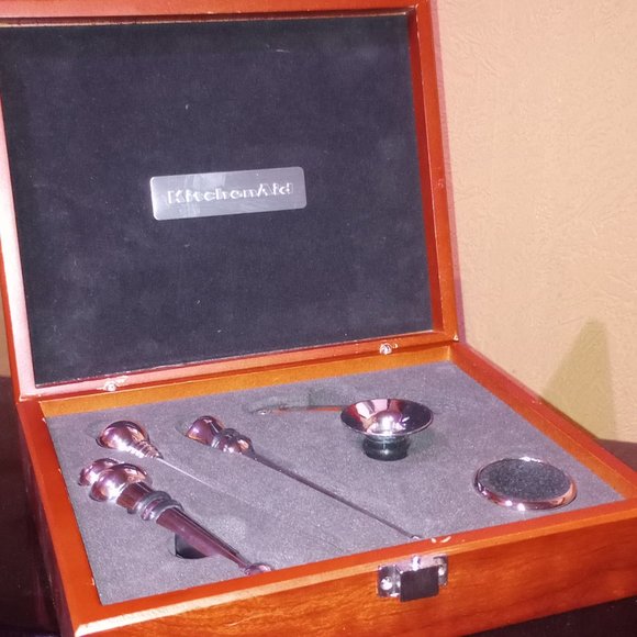 Kitchen Aid Wine Opener Kit Limited Edition RARE - Picture 2 of 9